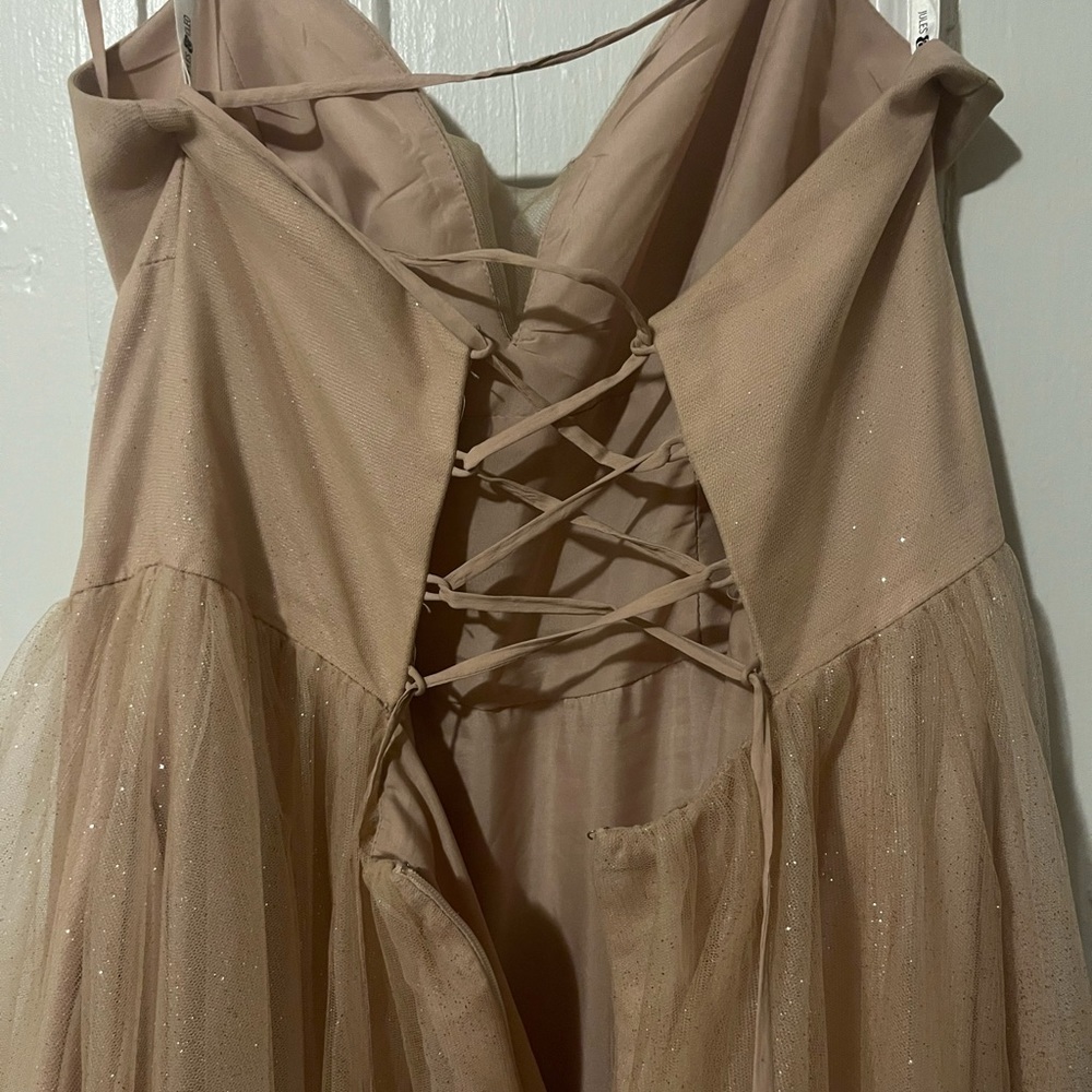 Prom Dress!! - Picture 4 of 6
